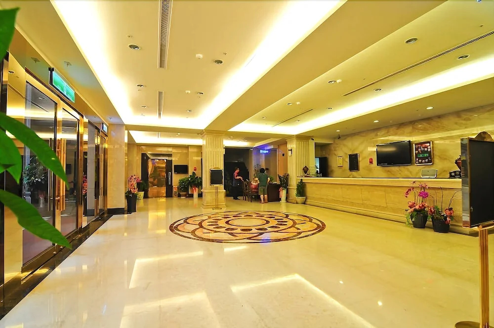 Lobby & Reception