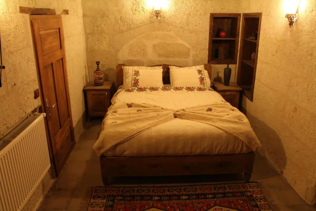 Economy room