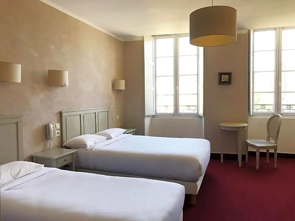 Standard Double room (twin beds)
