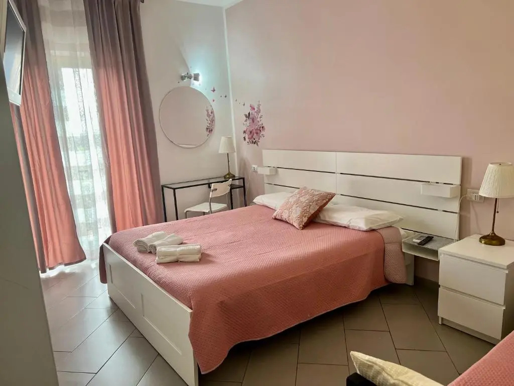 Standard Double room (full double bed)