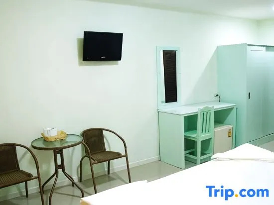 Rueanrimnam Hotel - Chambres