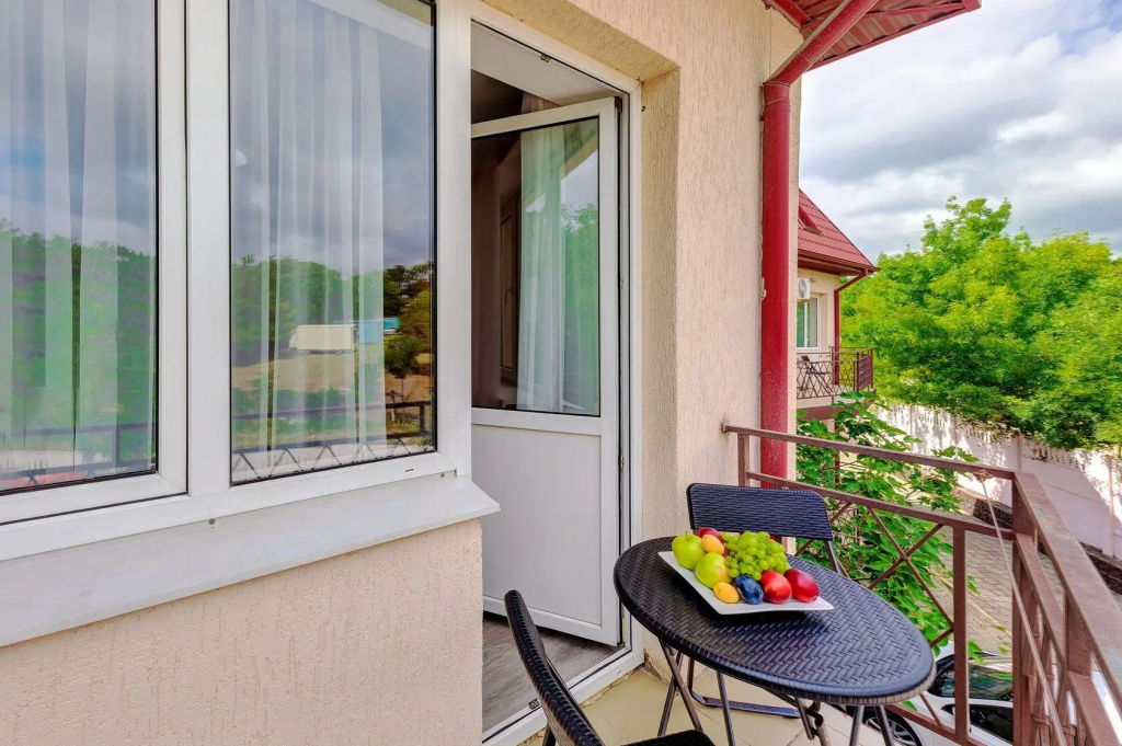 Balcony & Terrace