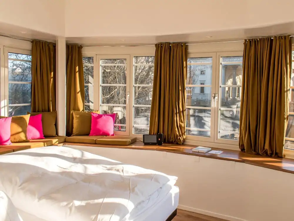 Double Apartment with canal view (full double bed)