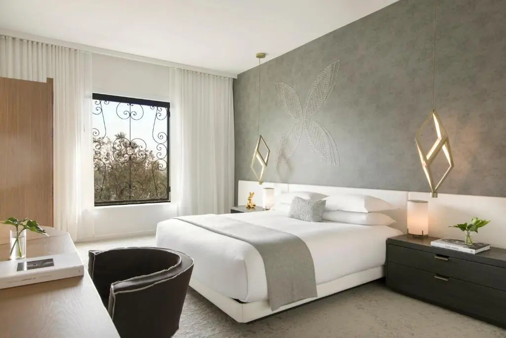 Double room (full double bed)