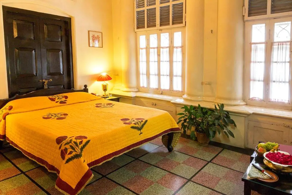 Deluxe Double room (full double bed)