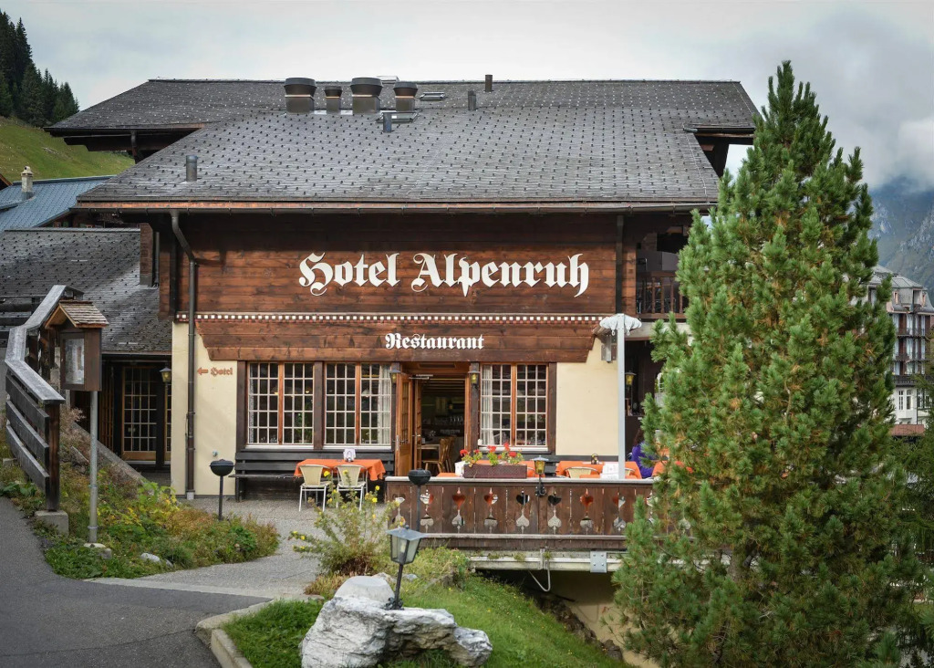 Hotel Alpenruh by null
