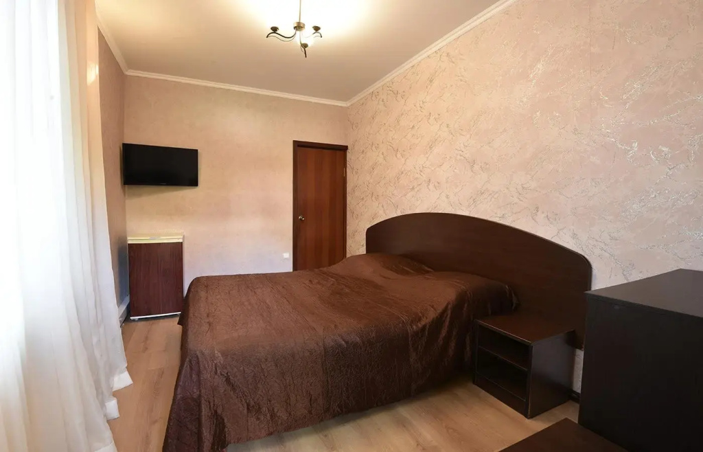 Economy room
