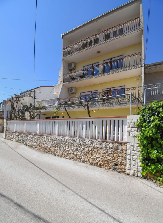 Apartments Pera