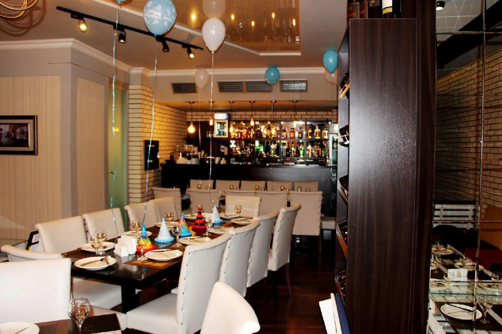 Hotel & Cafe Batus - Général