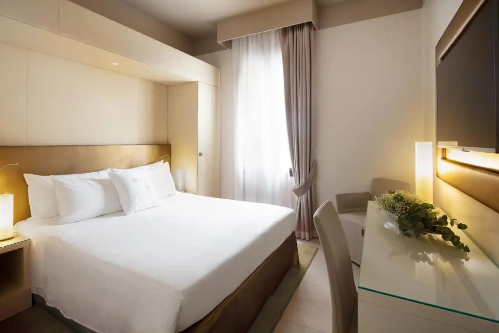 Superior Double room (full double bed)