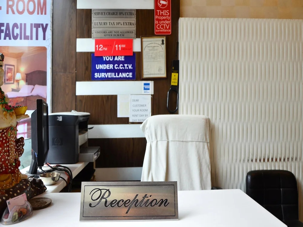 Lobby & Reception
