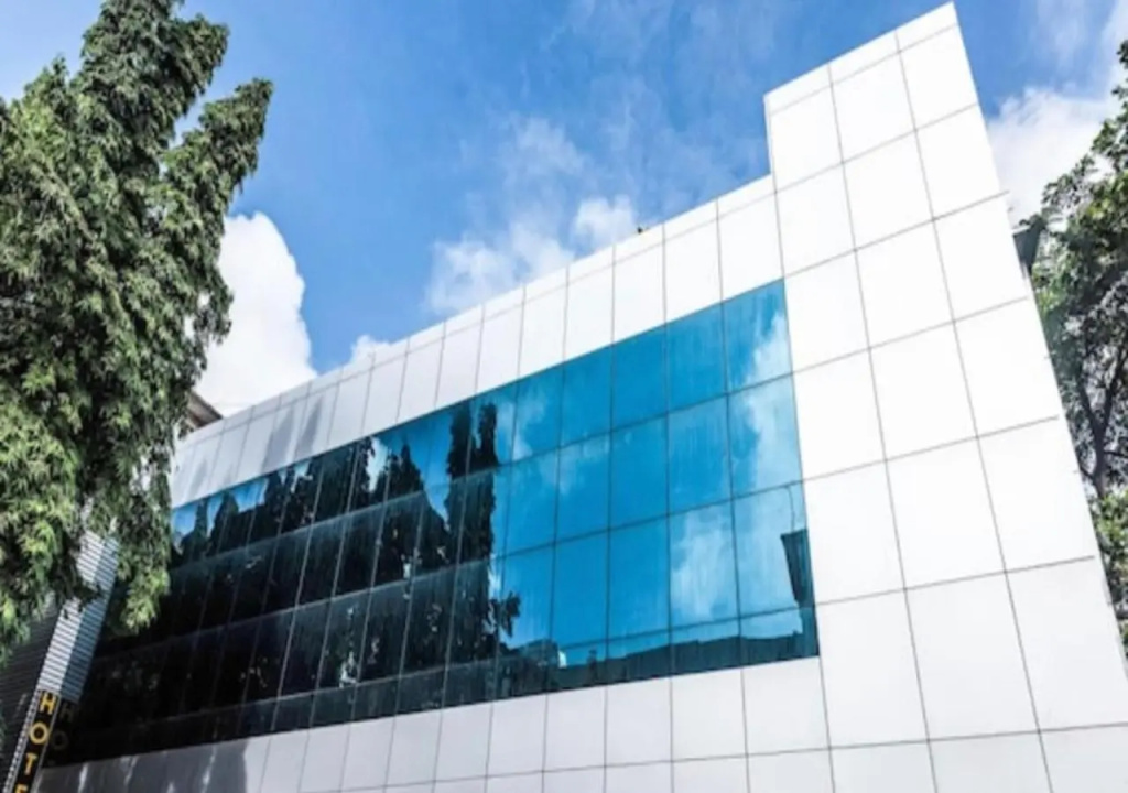 Hotel Elite Continental- Near Mumbai International Airport Andheri East