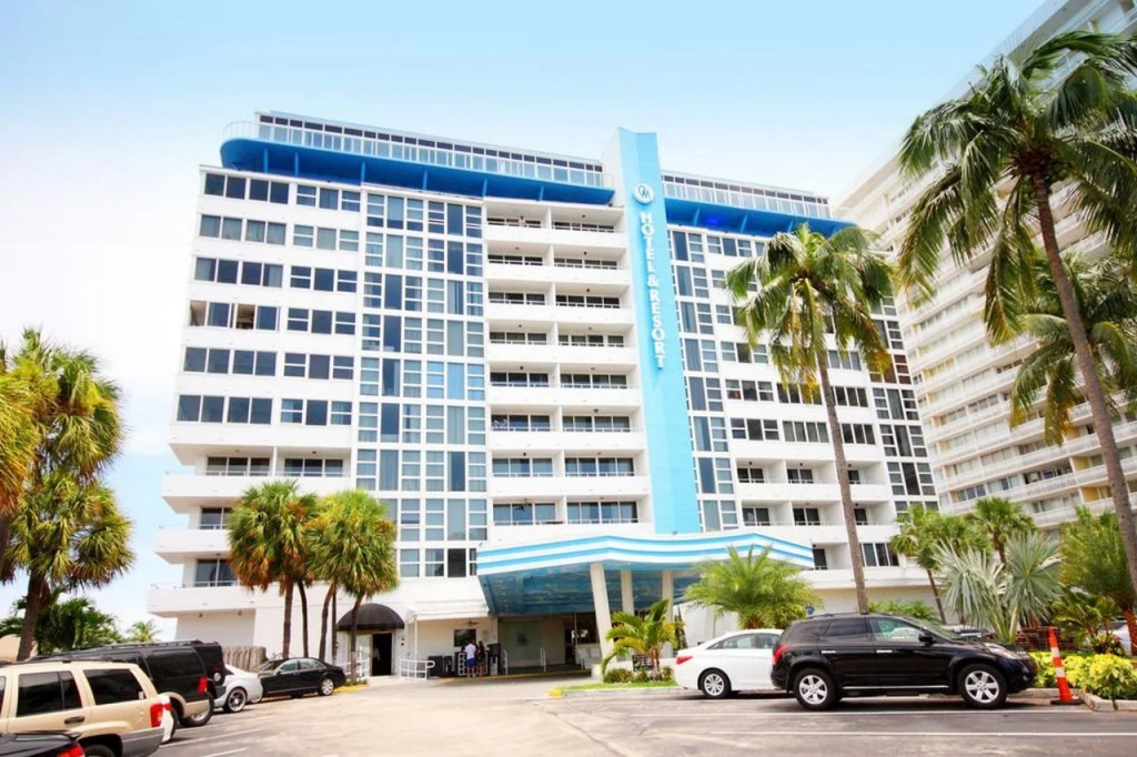 Ocean Manor Beach Hotel