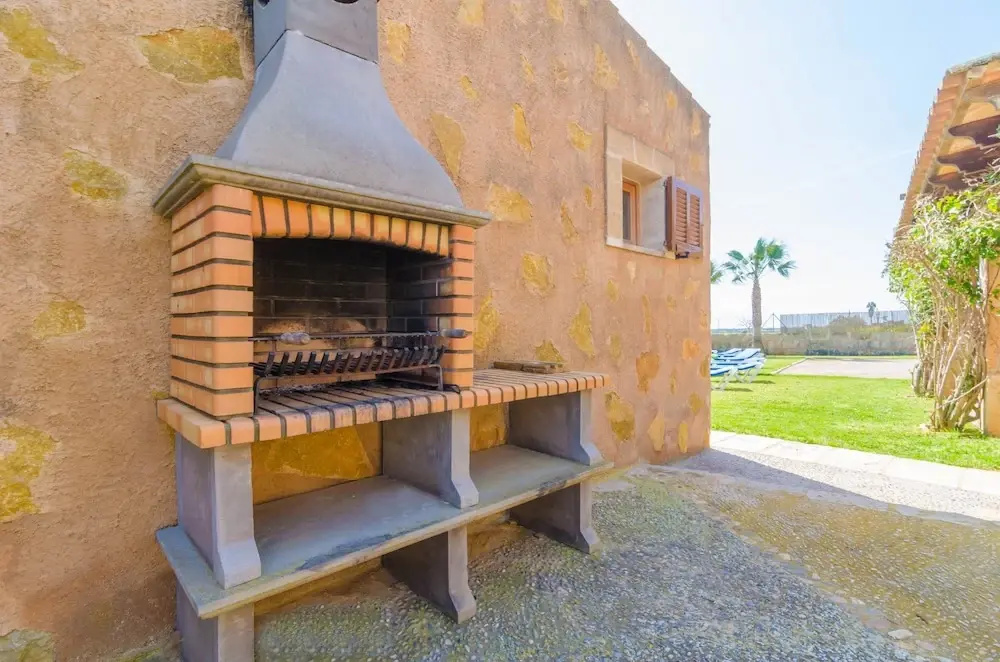 Es Palmer in Campos With 4 Bedrooms and 3 Bathrooms