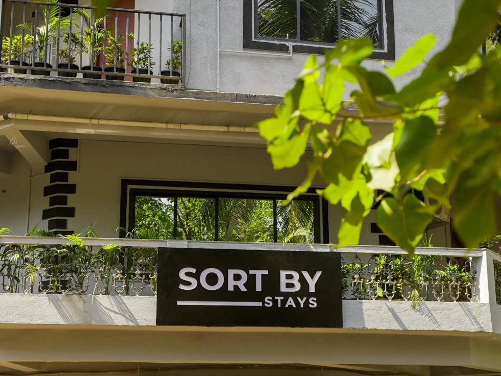 Sort By Stays, Siolim