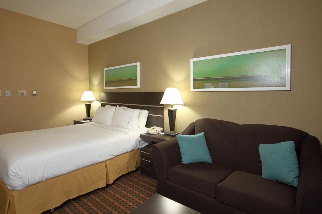 Holiday Inn Express & Suites - Vernon by IHG - Général