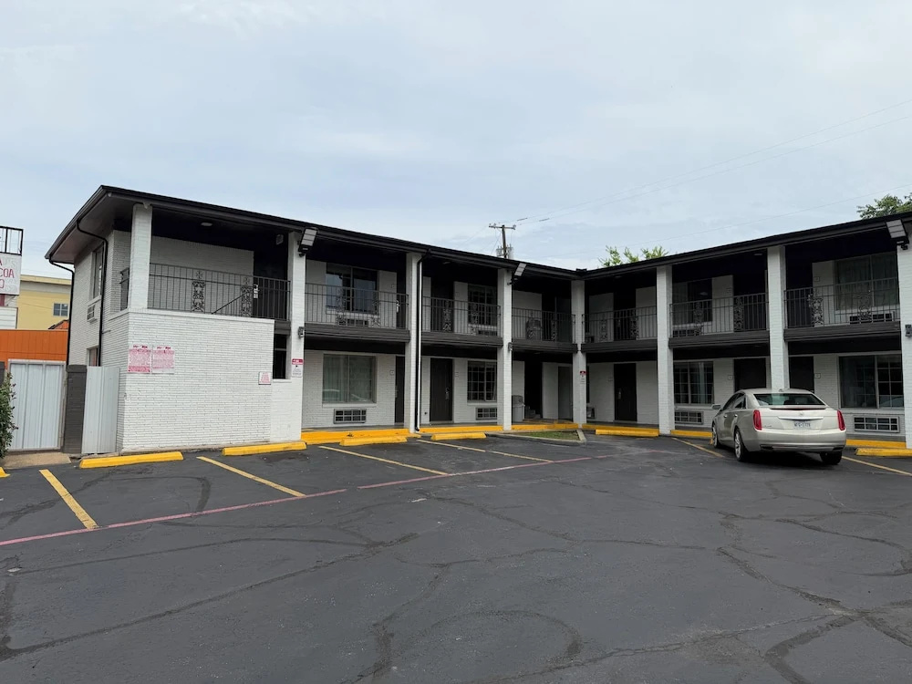 Palace Suites