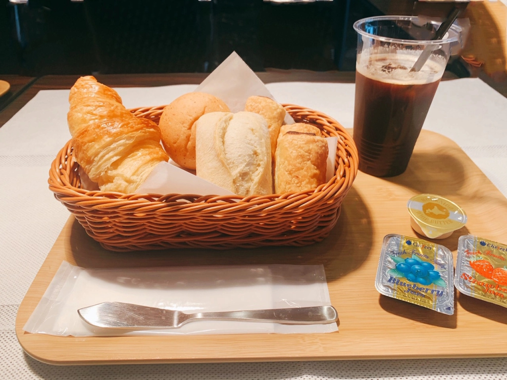 Food & Beverage