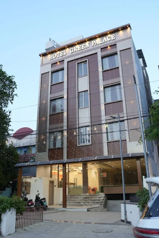 Hotel Green Palace