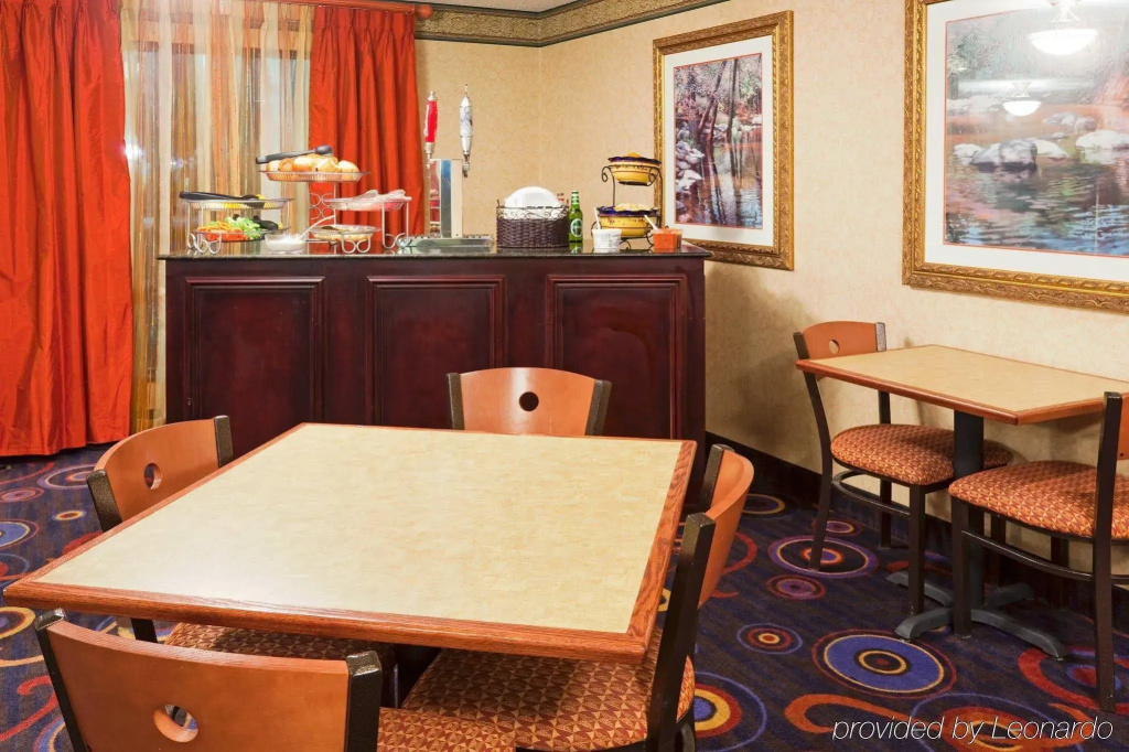 Holiday Inn Express & Suites Minneapolis – West End by IHG - Général