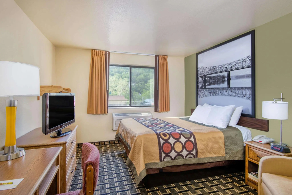 Standard Double room (full double bed)