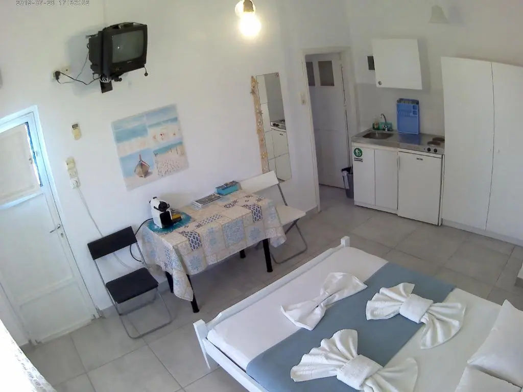 Apanemia Rooms - Chambres