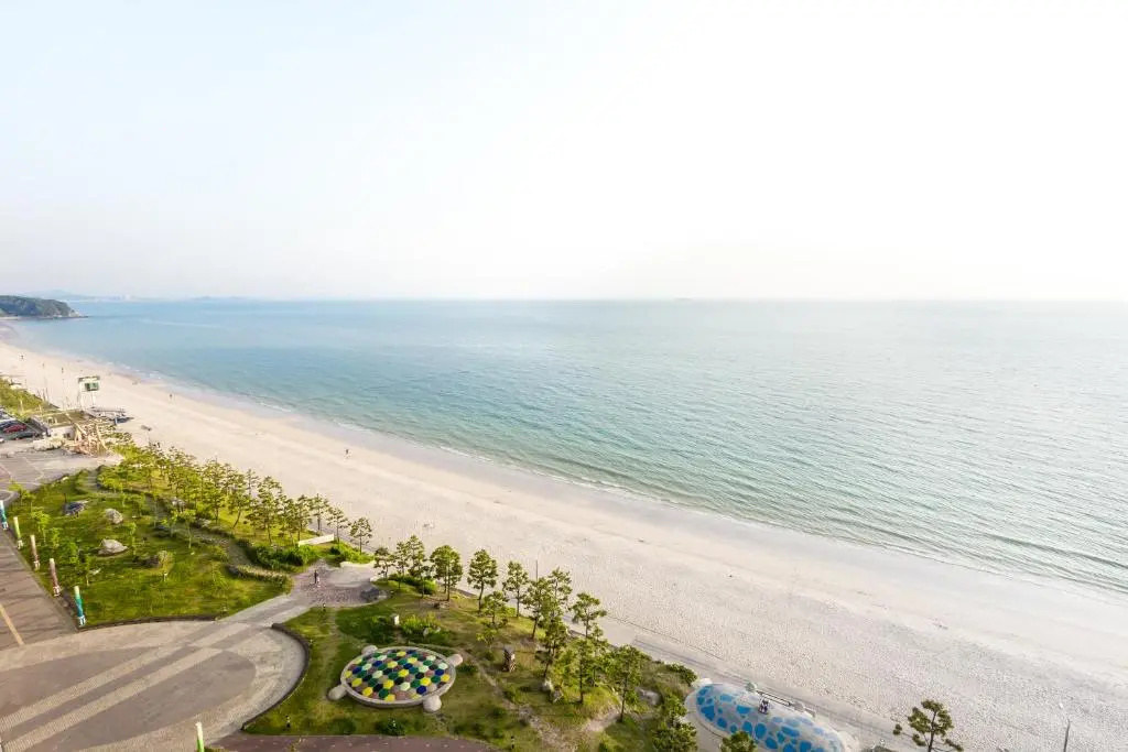 Superior Double room with sea view (full double bed)