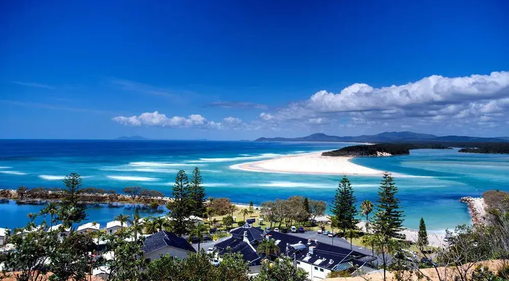Beach & Waterfront