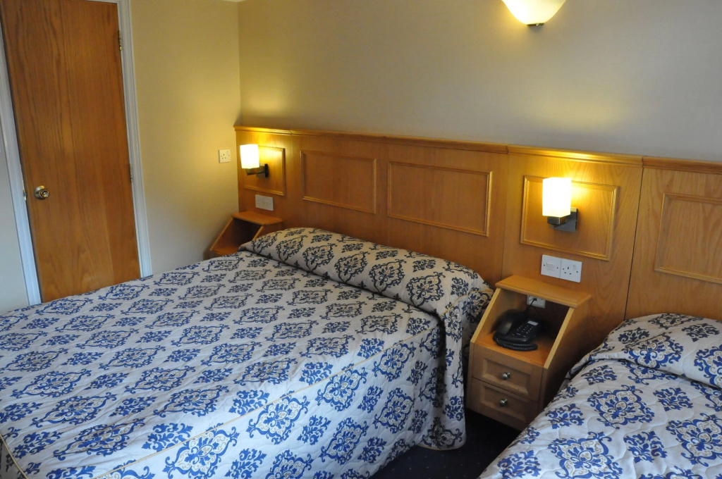 Olympic House Hotel - Photo 5