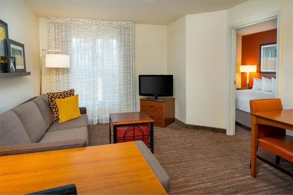 Residence Inn by Marriott Corona Riverside - Chambres