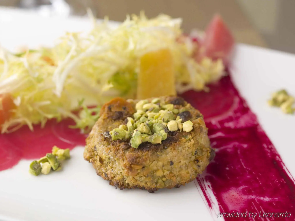 Delta Hotels by Marriott Burnaby Conference Centre - фото 15