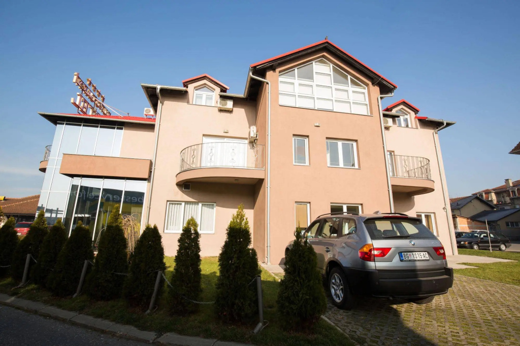 Euro Garni Hotel — фото