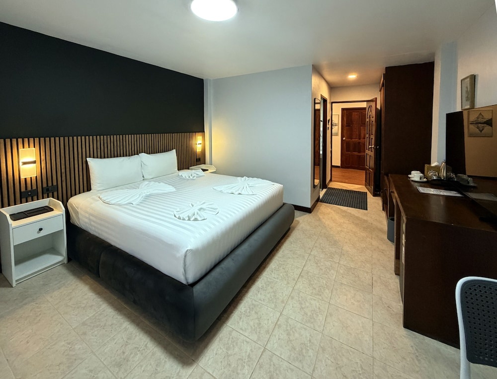Karon Place — 3