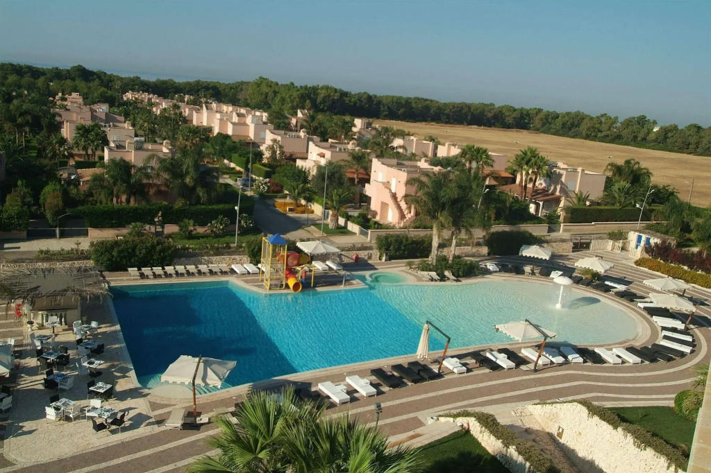Hotel photo 12
