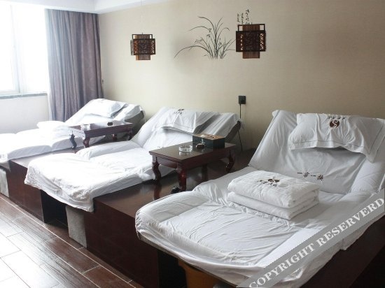 Yueju Hotel (Wuhan Xudong Friendship Avenue, Pin MAO Shop)
