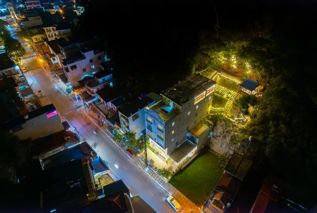 Cat Ba Xanh Spring Garden Hotel