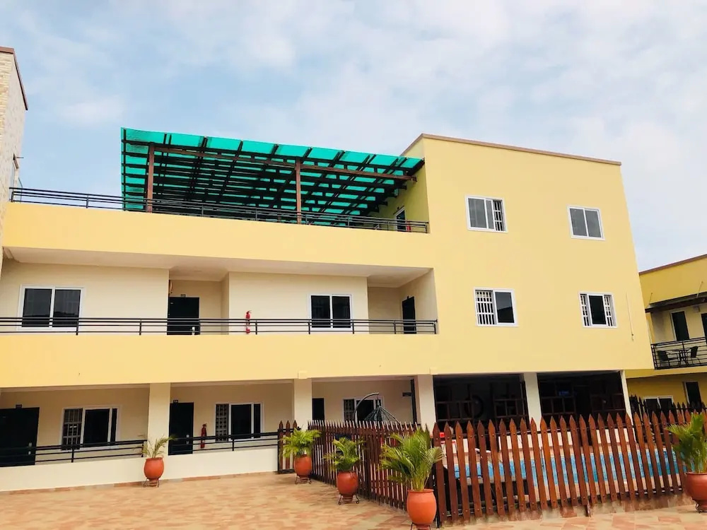 Kobys Lodge & Apartment Ltd