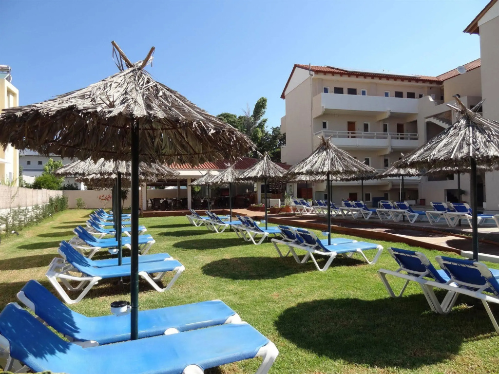 Sunday Hotel