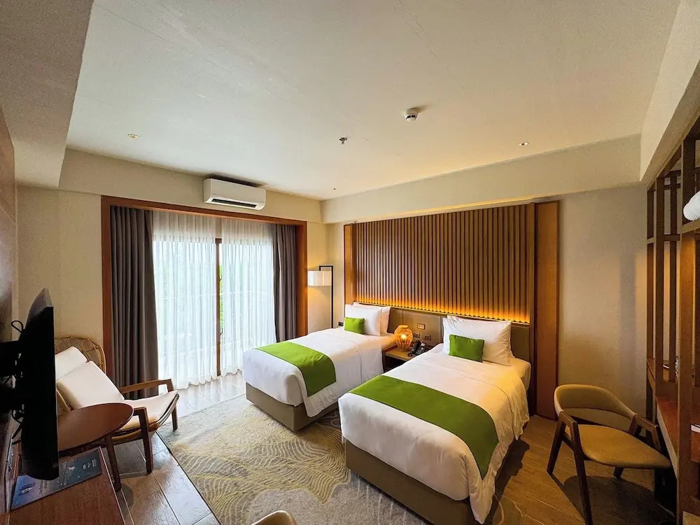 Deluxe Double room with balcony (twin beds)
