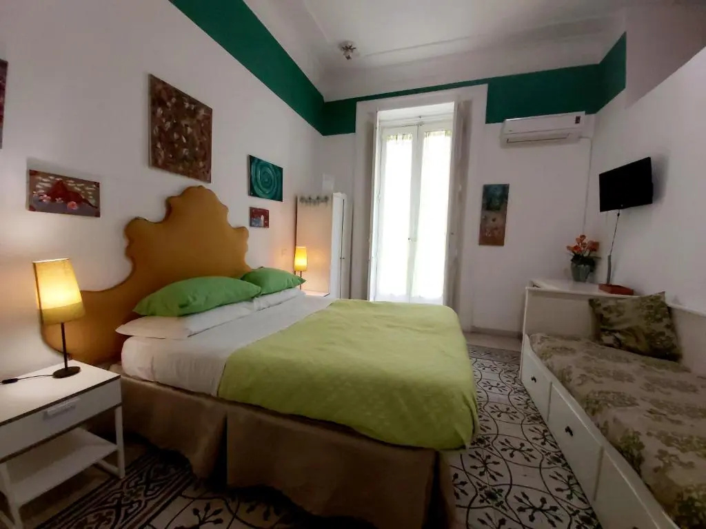 Standard Double room with balcony (full double bed)