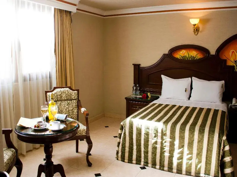 Hotel Casino Plaza - Chambres