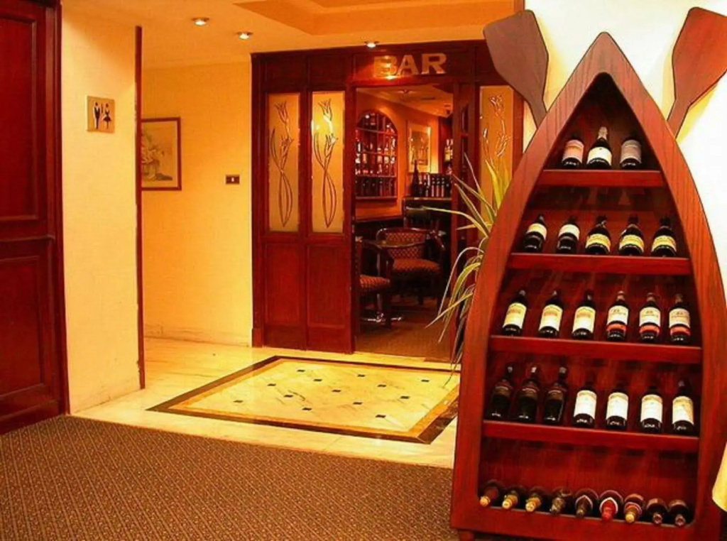 Hotel photo 12
