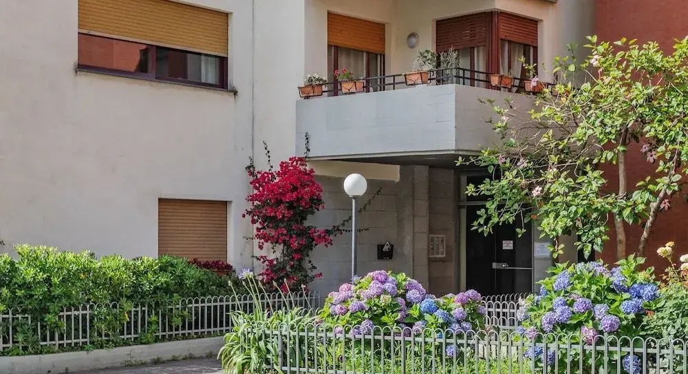 Sorrento Coast White Apartments 2
