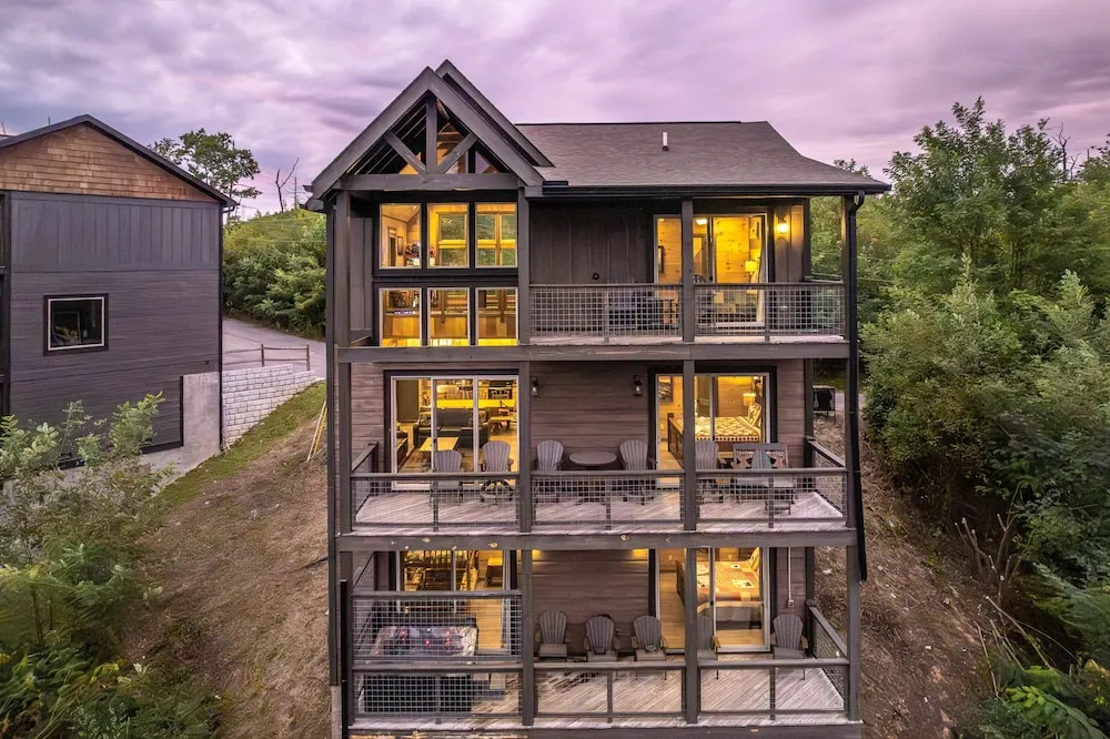 Stunning 4bedroom With Sky Views