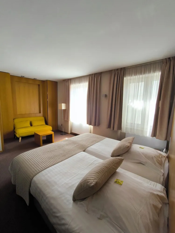 Comfort room