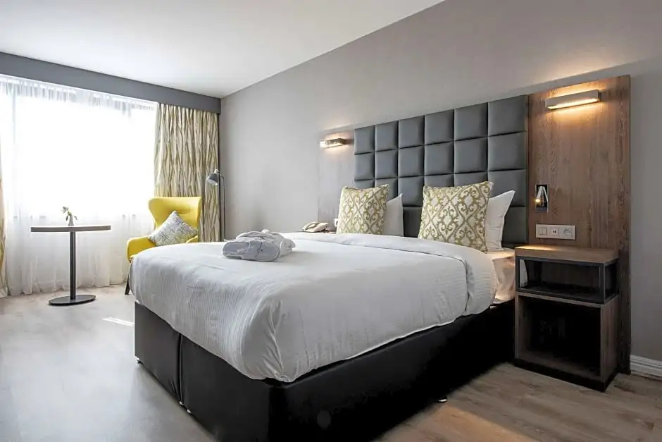 Business Double room full double bed