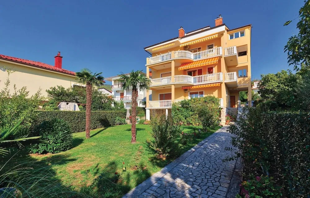 Awesome Apartment in Selce With Wifi and 2 Bedrooms