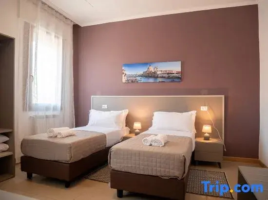 Standard Double room (twin beds)