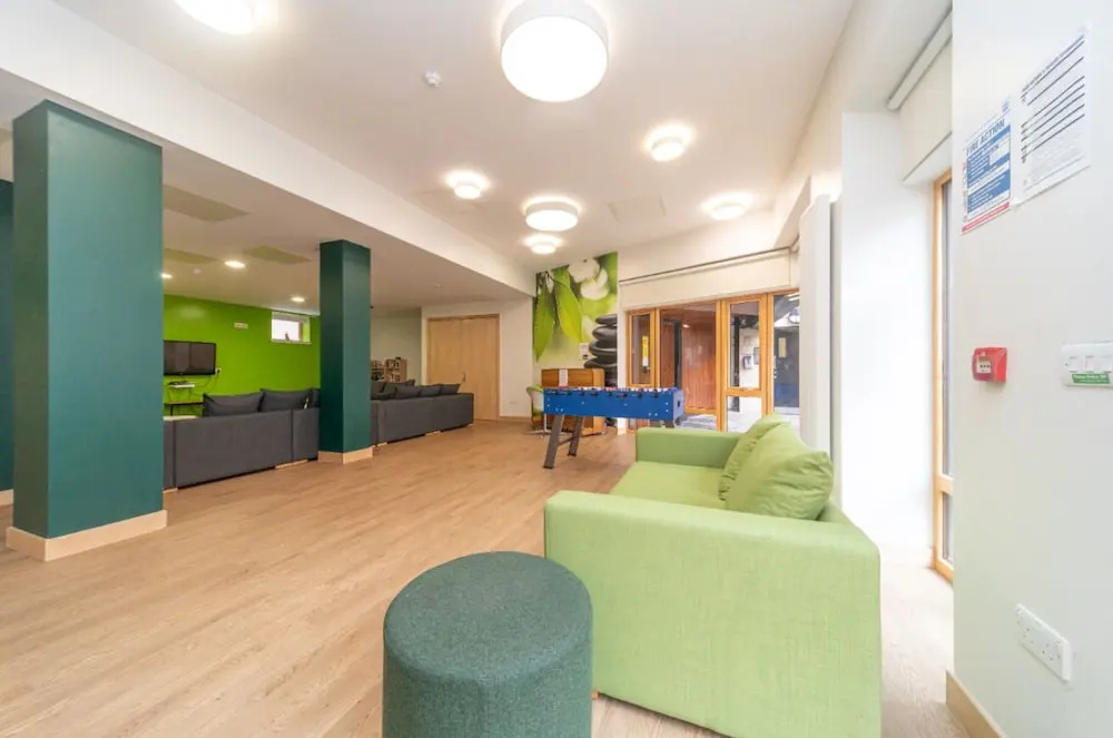 Lobby & Reception