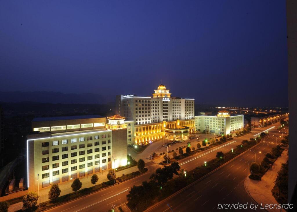 Sunshine Hotel Zhangjiajie image